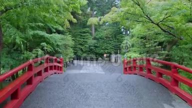 祖鲁冈哈奇曼古神社美丽的红桥