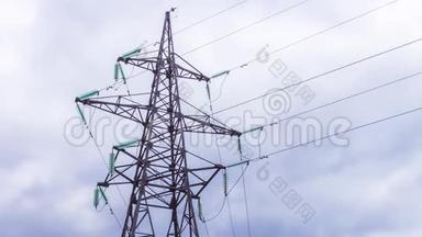 高压输电线路塔。有触电的危险。可再生能源。生产和运输