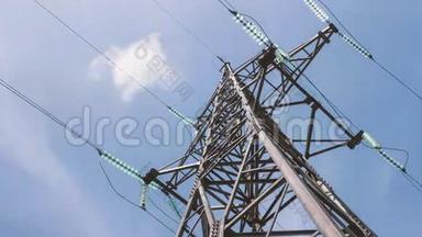 带电力电缆的高压铁塔.. 能源工业。 网的电.. 变电站<strong>配电</strong>和