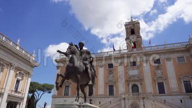 意大利罗马国会山上马背上的马库斯奥雷利乌斯皇帝铜像