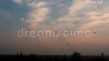 缅甸巴根地区的空中气球在日出时高度失效和放大