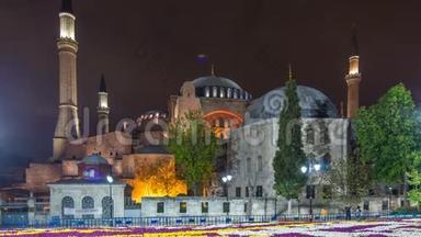 照亮圣索菲亚时代-伊斯坦布尔古老的正统寺庙在黄昏照明。