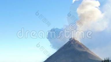 阿卡坦戈火山爆发