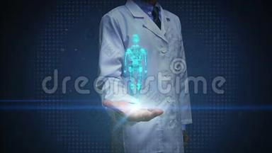医生打开手掌，旋转蓝色透明三维机器人身体。 X射线图像。 人工智能机器人技术。
