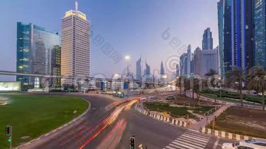 Sheikh Zayed路交叉口和桥上的交通日夜不停