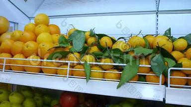 从农民到超市的新鲜有机水果上架.. 健康饮食