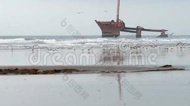 摩洛哥海滩上的沉船