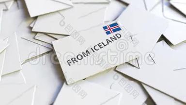 信封与冰岛文本在一堆其他信封上。 国际邮件相关概念三维动画