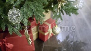 新年`及<strong>商场</strong>圣诞树装饰及礼品盒