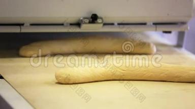 做面包