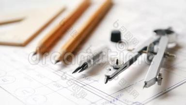 绘图工具，圆规，铅笔，直尺.. 高<strong>中建</strong>筑教学理念