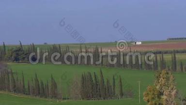 奈亚·卡利克拉蒂亚乡村景观全景拍摄。 农村、农田、农村房屋