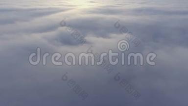 美丽的云景，从<strong>飞机</strong>上的无人机<strong>飞行视频</strong>天气，蓬松的云景
