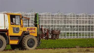 农田灌溉设备.. 喷洒机灌溉农业领域。 农业灌溉