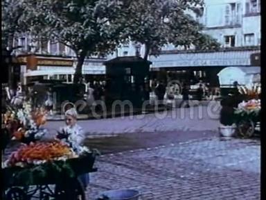 蒙太奇-20世纪30年代巴黎街头表演