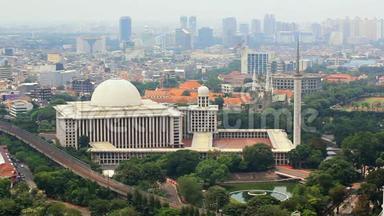 印尼雅加达伊斯蒂克拉清真寺。 世界上第四大