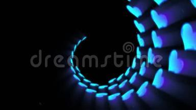 蓝色心形循环动画。 发光的霓虹灯心的轮廓.. 飞行的未来主义现代人心.. 蓝色充满活力的颜色。