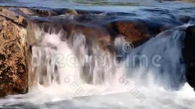 瀑布瀑布瀑布一条极圈河流