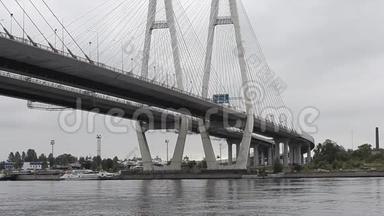 <strong>大奥</strong>布霍夫斯基斜拉桥，涅瓦河.
