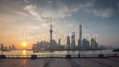 日落上海城市河湾市中心全景4k时间流逝中国