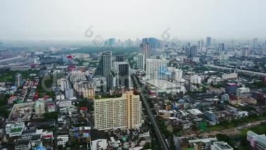 大城市摩天大楼的俯视图。 泰国亚洲城市景观。 泰国现代城市的俯视图
