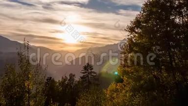 日落山景阿尔卑斯山，秋天瑞士空中4k