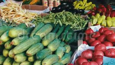 蔬菜在市场上出售