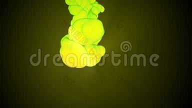 在深绿色背景下，黄绿色墨水流动的D3动画在缓慢运动中注入水。 使用油墨背景