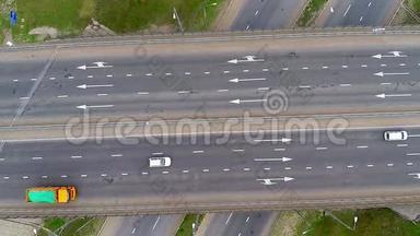 高速公路上的汽车，高速公路，高速公路，高速公路。