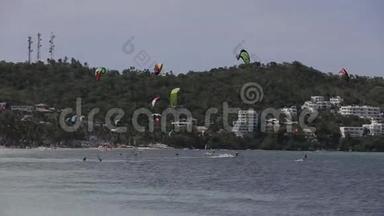在长滩岛和布拉博格岛进行风筝冲浪