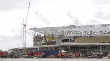修建足球场.. 场景。 俄罗斯体育场建设<strong>塔式起重机</strong>。 世界杯的准备