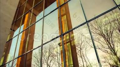 现代镜面玻璃办公大楼反光柱