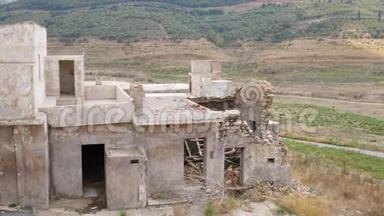 希腊克里特岛废弃村庄的房屋被毁