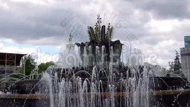 俄罗斯莫斯科VDNKH广场喷泉-2017年5月28日
