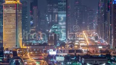 迪拜的天际线，美丽的市中心灯和谢赫扎耶德的道路交通夜晚，迪拜，联合阿拉伯