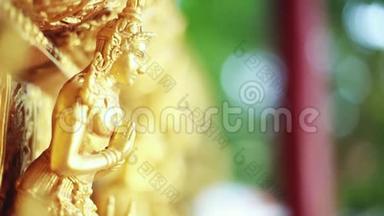 寺庙中的黄金天使雕像瓦普莱莱莱姆。 苏梅岛，1920x1080