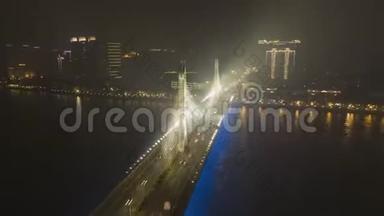 <strong>广州</strong>市<strong>大桥</strong>，夜间汽车交通。 中国广东。 鸟瞰图