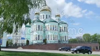二〇一六年七月二十日.. 乌克兰班钦尼的神圣提升修道院