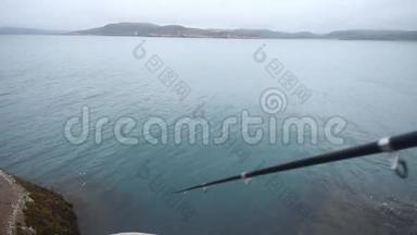在斯堪的纳维亚的海钓鱼竿上的黑线鳕