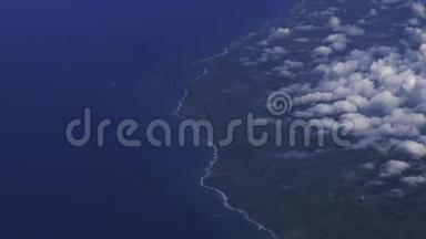 鸟瞰新西兰北岛海岸线