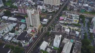 大城市摩天大楼的俯视图.. 泰国曼谷中心的俯视图。 曼谷亚洲城市景观