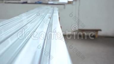 多莉<strong>PVC</strong>型材，塑钢窗制造。 4k