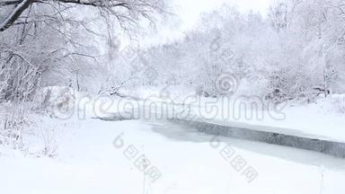 冬天的照片。 冬天的视频自然。 <strong>雪景</strong>雪中的<strong>树木</strong>。