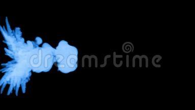 蓝色辉光墨水溶于水的三维渲染，模拟墨水注入，VFX效果与Luma哑光。 黑色的蓝色23