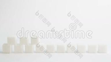 糖块壁形成糖尿病字母块平衡在顶部