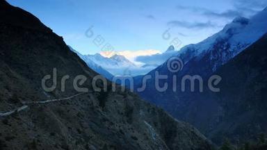 珠穆朗玛峰（8848Ð¼），喜马拉雅山，尼泊尔。