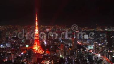 日本东京塔夜间宽空延时拍摄。