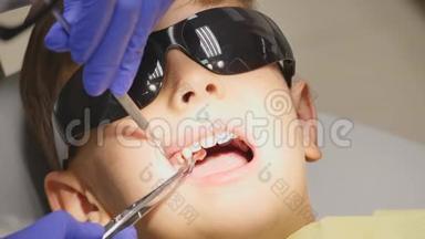 儿童牙科诊所的儿童牙科椅