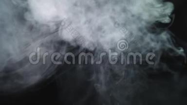 真实的干冰烟雾云雾覆盖完美的合成您的镜头。 把它丢进去换一下