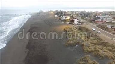智利冲浪海滩的鸟瞰图
